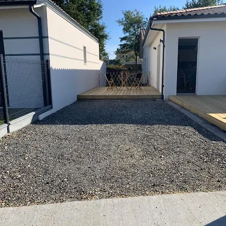 Charmant Logement Neuf Hourtin Exterior photo